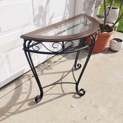 Half Moon Table / Decorated Table