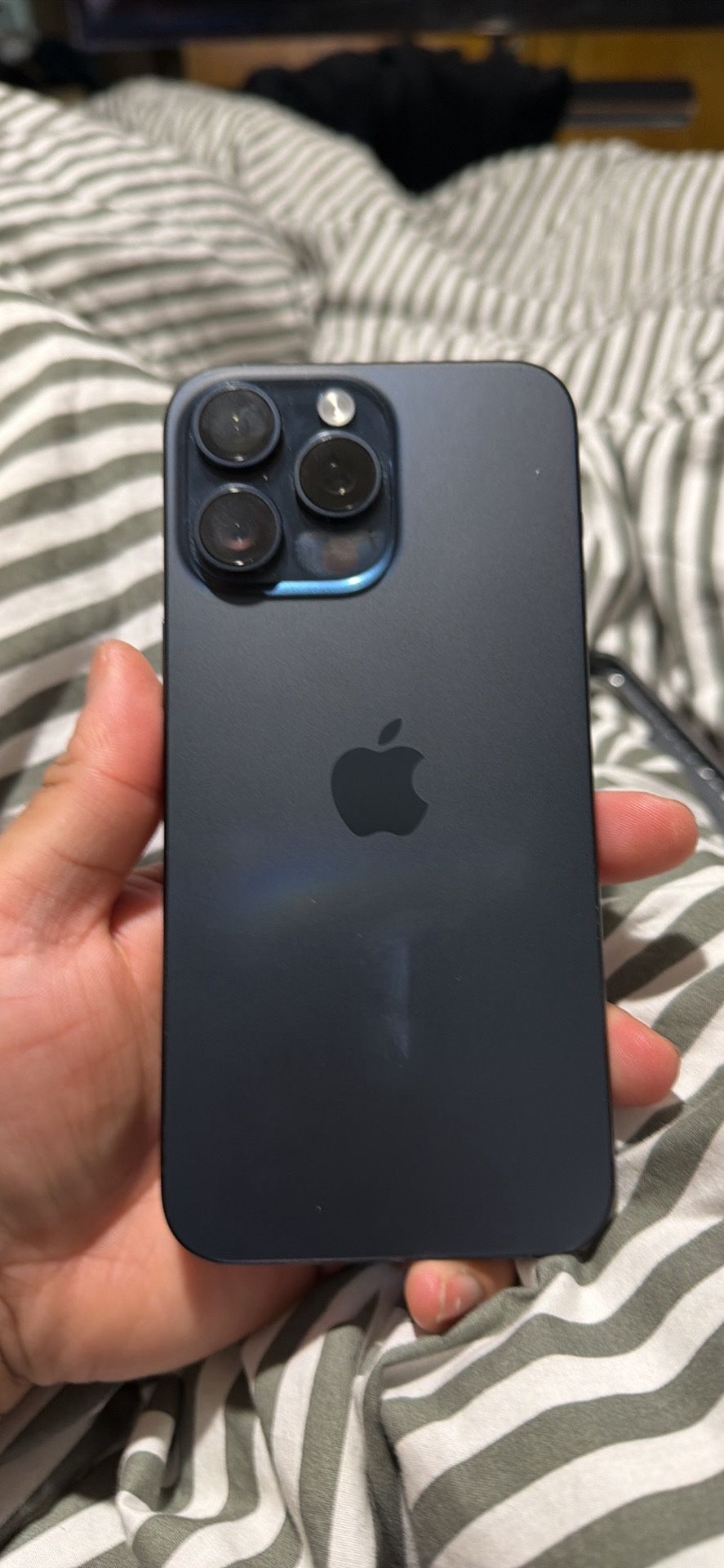 iPhone 15 Pro Max