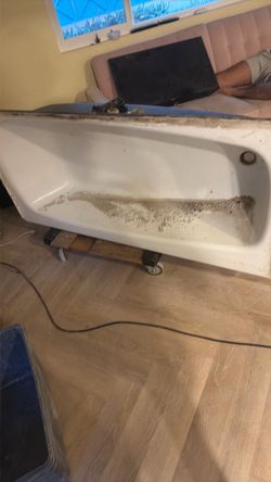 Free cast iron tub