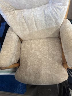 Beige Glider Rocking Chair – Comfortable & Smooth Motion