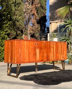 Crate & Barrel Hayes 70” Solid Wood Credenza – MCM TV Stand Sideboard