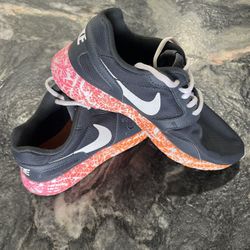 Nike Kaishi
