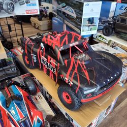 ARRMA Mojave BLX 6s brushless electric ready to run RC Baja truck
