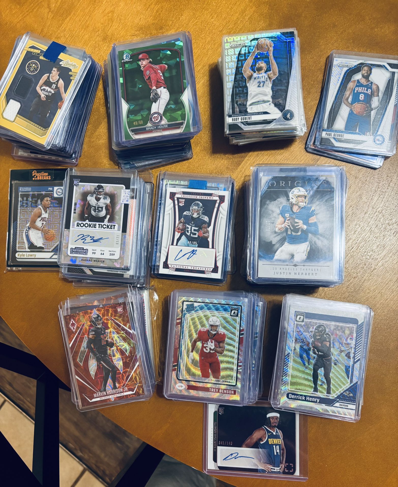 Sports Tradings Cards Lot (NFL, NBA, MLB) 300+ Autos Numbered SSP