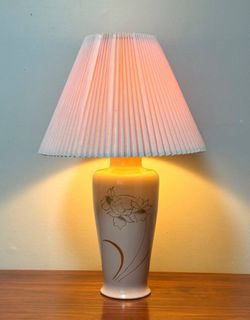 Vintage Floral Rosé Gold Gilded Design Ceramic Buffet Table Lamp With Pleated Shade