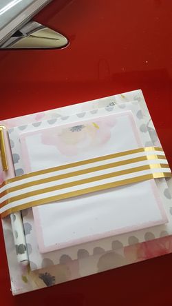 Hallmark 3 tablets w pen