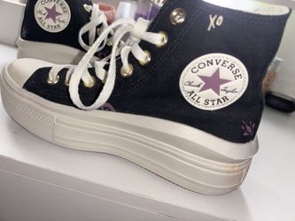 Black bunny converse