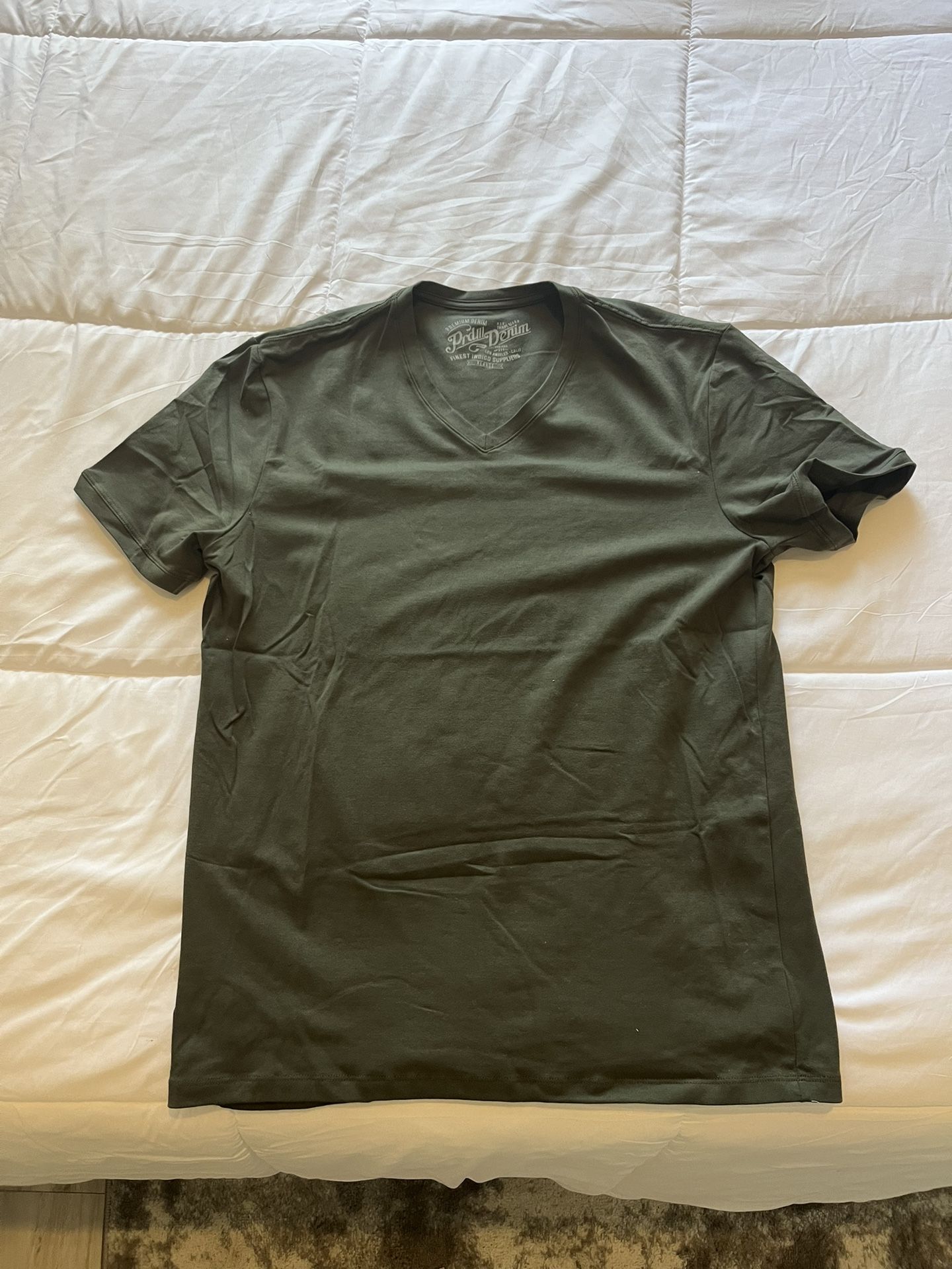 New Dark Green V Neck Men Large