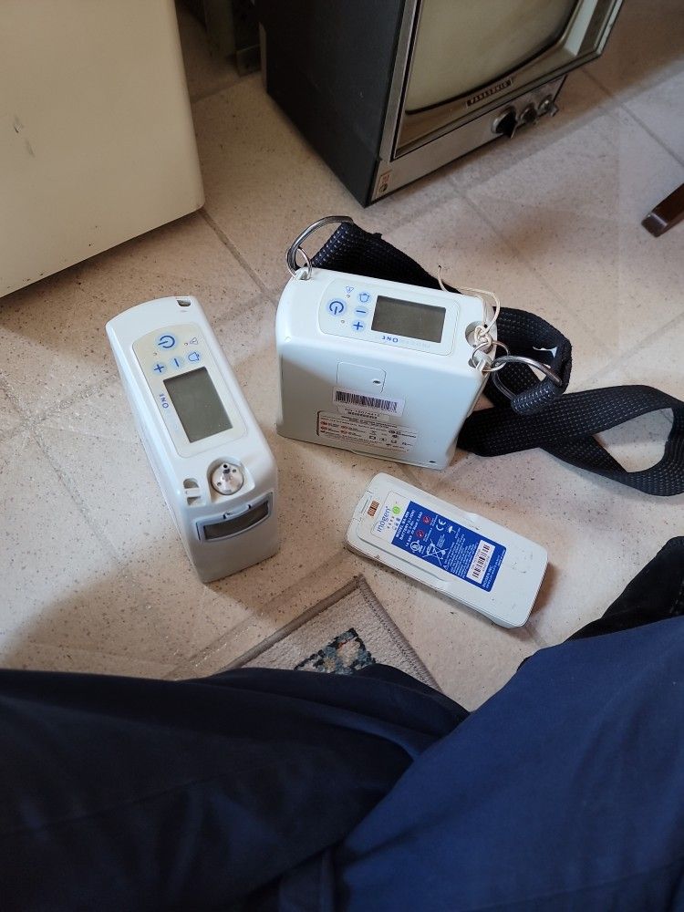 2 Inogen One G4 + Battery Both Tested - Working