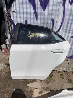 2014-2019 TOYOTA COROLLA REAR DOOR