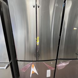 New Ge 33” French Door Refrigerator