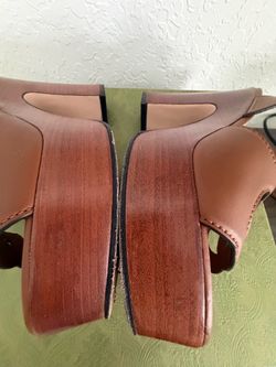 Gucci GG Logo Brown Leather Block Heel Sandals