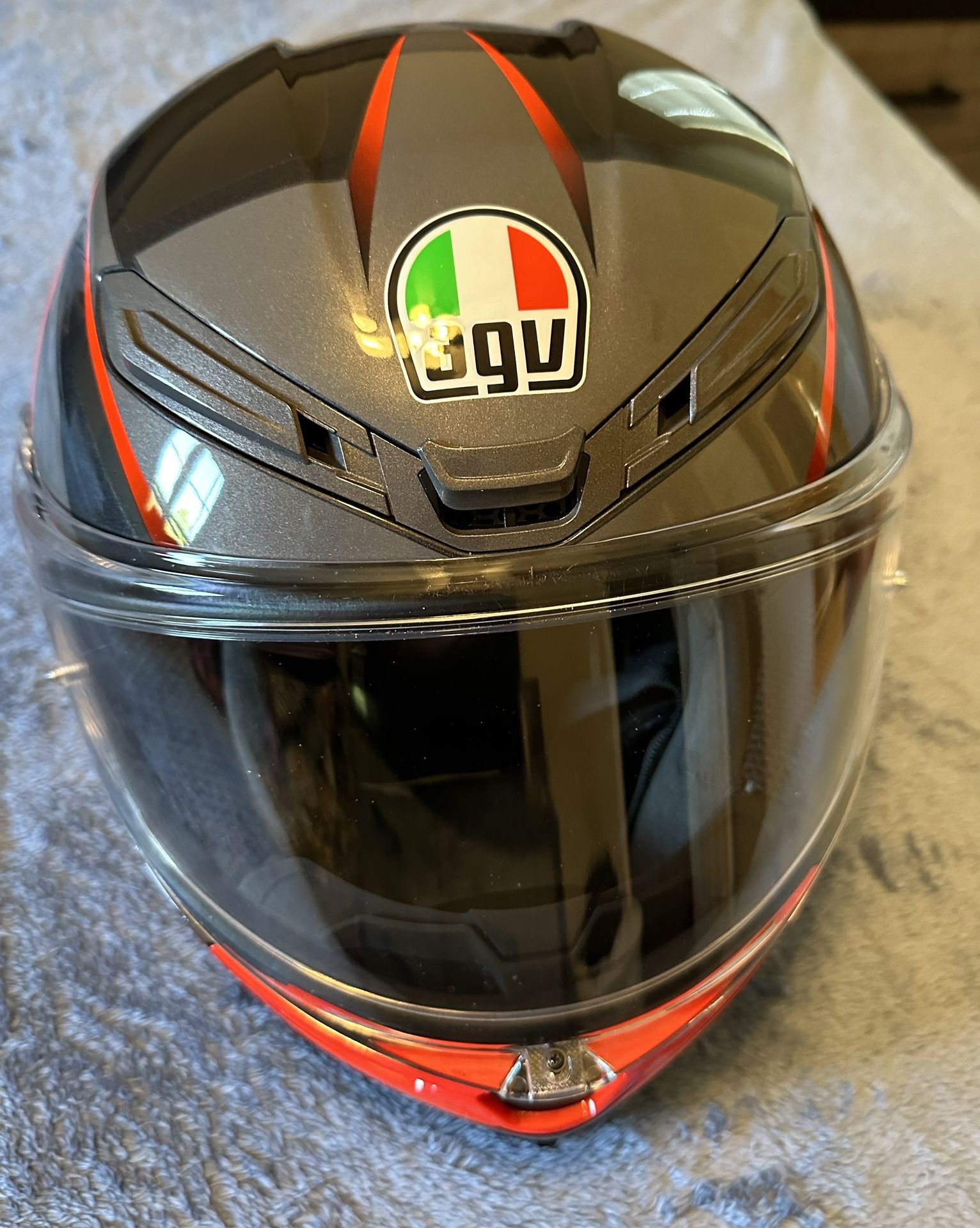 AGV K6 S Slashcut Helmet 2XL (1 Month of use)