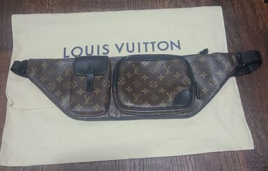 Authentic Louis Vuitton Monogram Macassar Christopher Bumbag
***Trade for LV Fanny Pack or Messenger