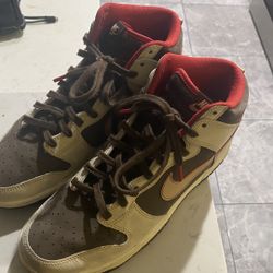 Nike Brown & Beige Dunk High Retro Sneakers