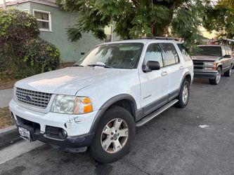 2004 Ford Explorer