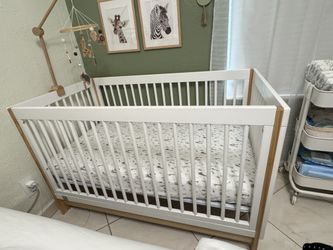 BabyGap Tate 4-in-1 Convertible Crib 