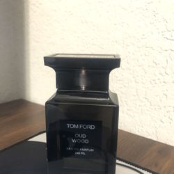 Tom ford oud wood 100 ML
