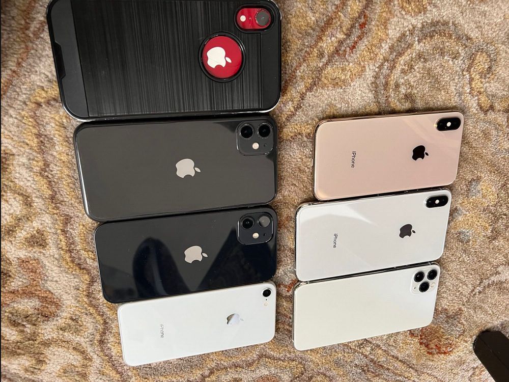 Apple iPhone 11 $375 , iPhone XS Max $600, iPhone XS $550 & iPhone 8 $300 Unlocked 