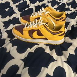 Nike Dunks 