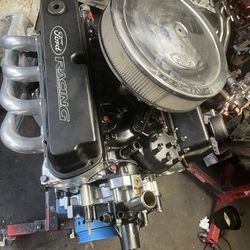 302 Ford Engine  