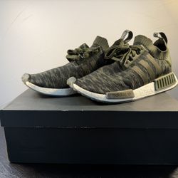 ADIDAS NMD_R1 PRIMEKNIT NIGHT CARGO/HI-RES GREEN