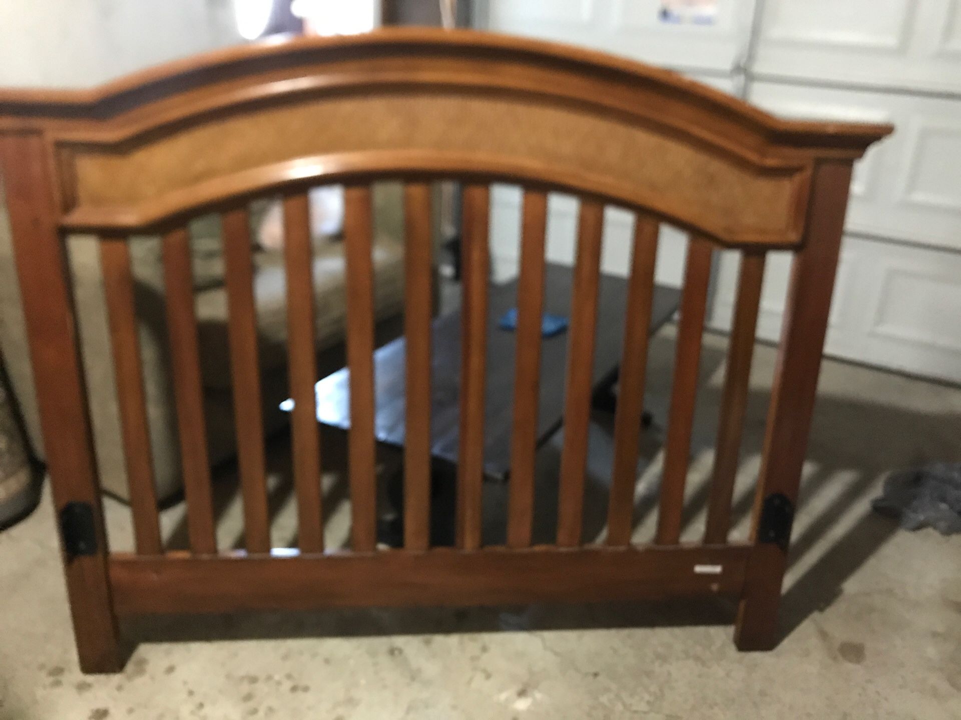 Wooden bed frame (BRAND NEW• NO SCRATCHES)