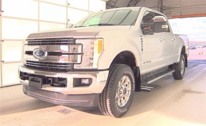 2017 Ford F-350 Super Duty Lariat 6.7 Diesel 4x4 W/Sunroof
