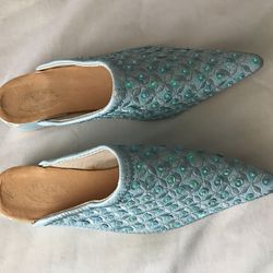 Traditional  Shoes 