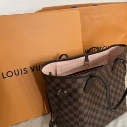 Authentic Louis Vuitton Neverfull 