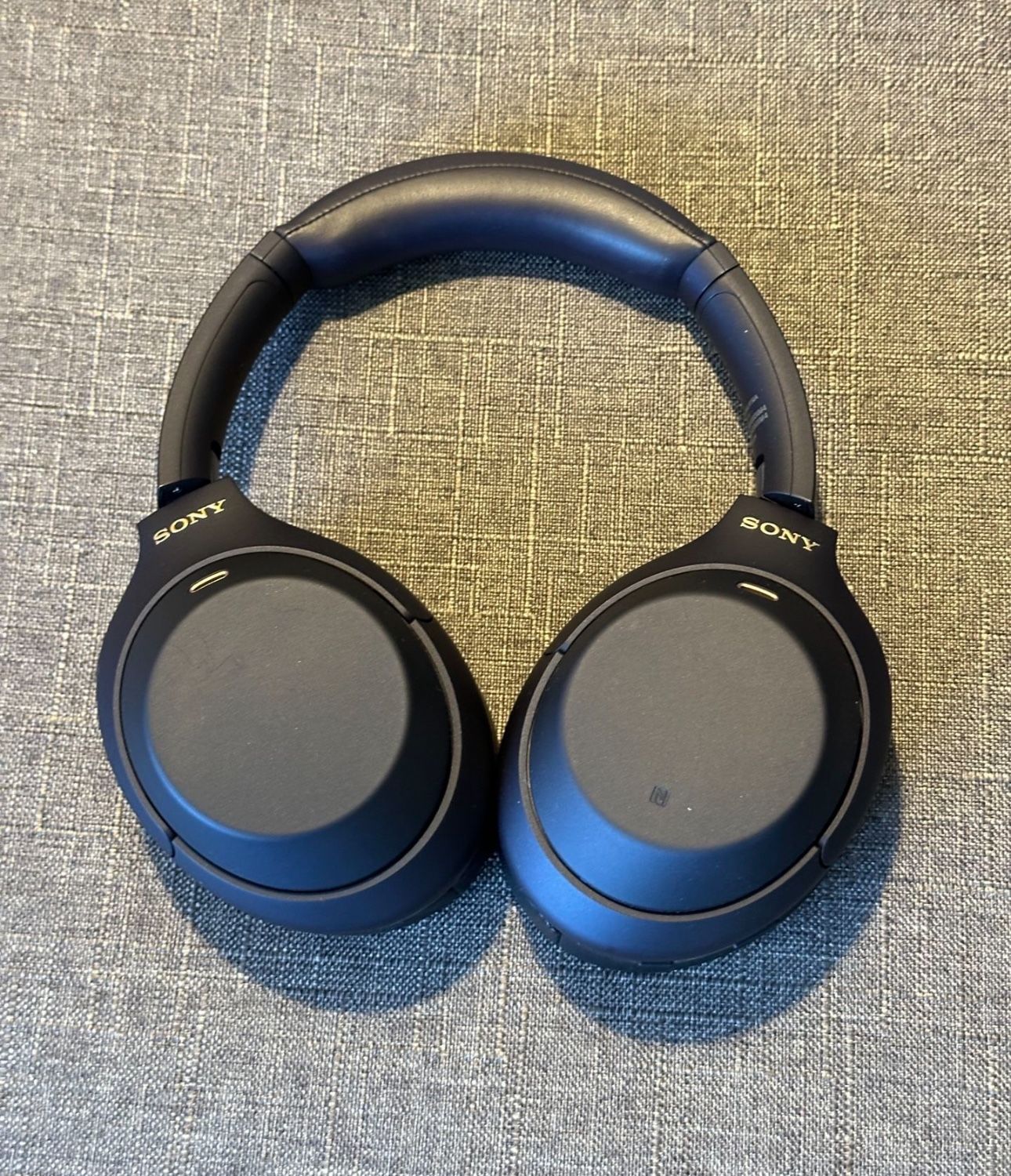 Sony WH-1000XM4 Wireless Premium Noise Canceling Overhead Headphones with Mic for Phone-Call and Alexa Voice Control, Midnight Blue WH1000XM4