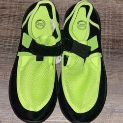 New Little Boys Size 2-3 Black & Neon Green Mesh Water Swim Shoes