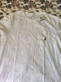 New NAUTICA T-Shirt-Size L