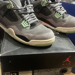 Size 13- Jordan 4 Retro Green Glow 
