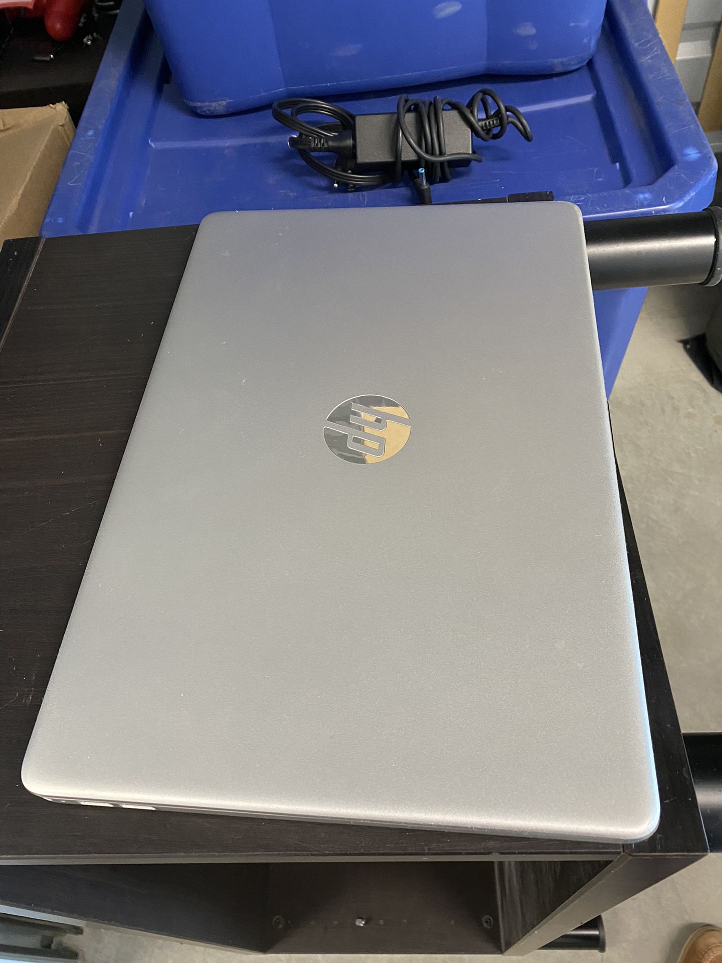 HP Laptop/w Charger 