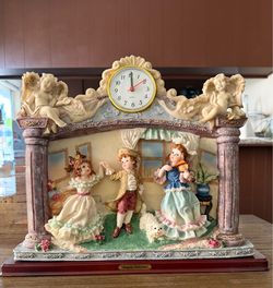 Yanglin Collection Resin Figurine Mantel Clock