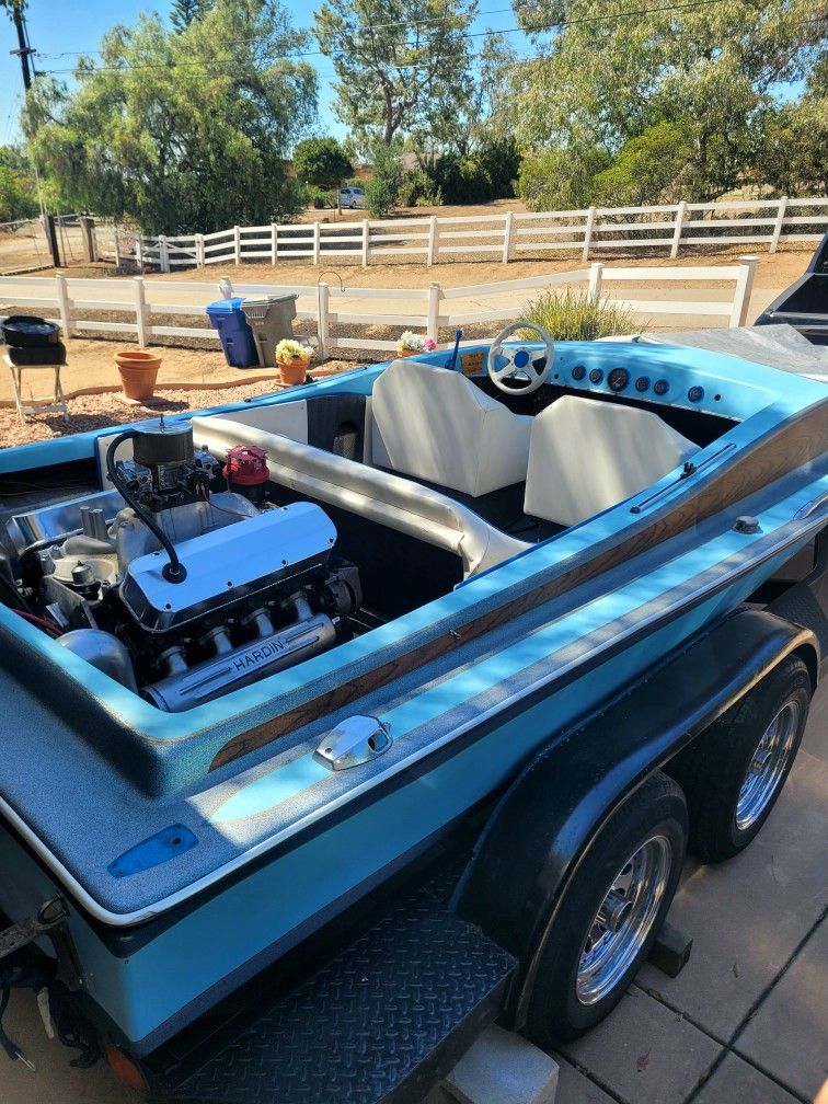 Daycruiser Jet Boat OBO/TRADE