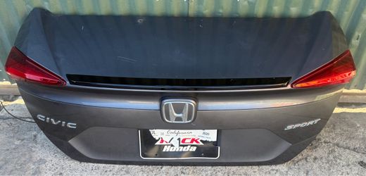 2020 Honda Civic 4 Door sedan trunk lid