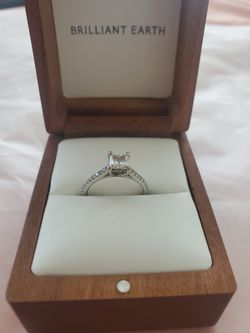 Brilliant EarthLink Platinum Luxe Lissome Diamond Ring ( 1/5 ct. tw.) Size 5