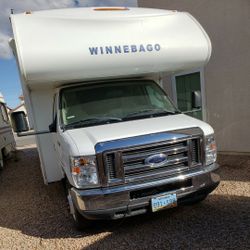 2019 Winnebago Motor Home