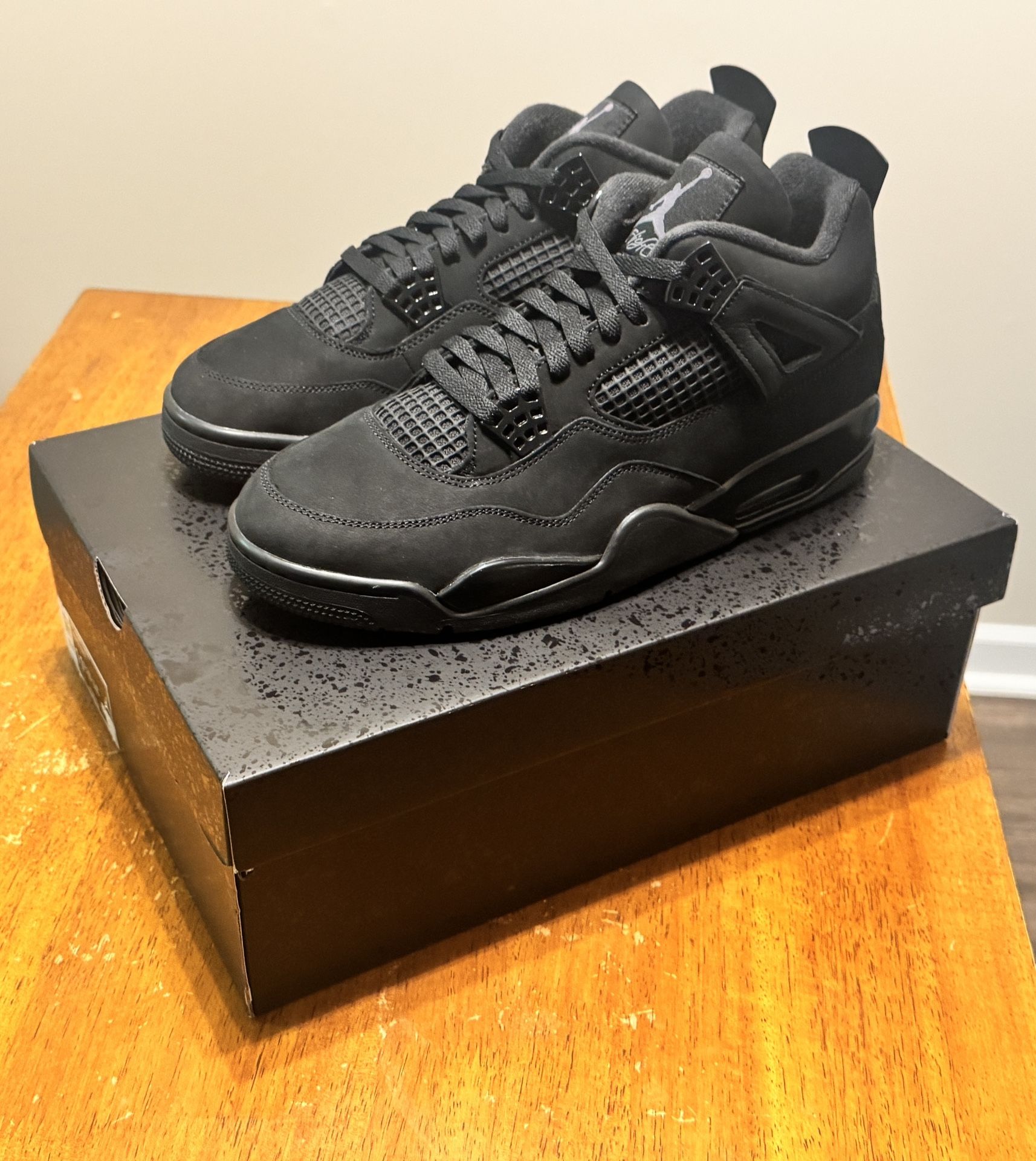Jordan 4 Black Cat