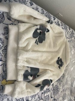 Jacket/ sweater