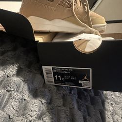 Brand New Jordan 4 Retro 
