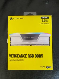CORSAIR - VENGEANCE RGB 32GB (2x16GB) DDR5