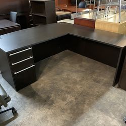L shaped desk