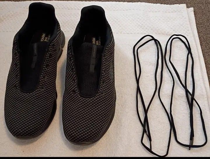 Sketchers Wide Fit Memory Foam Size 11