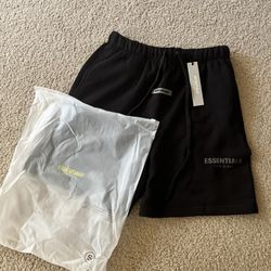 Small Black Eessenitals Shorts  Comes With A Keychain