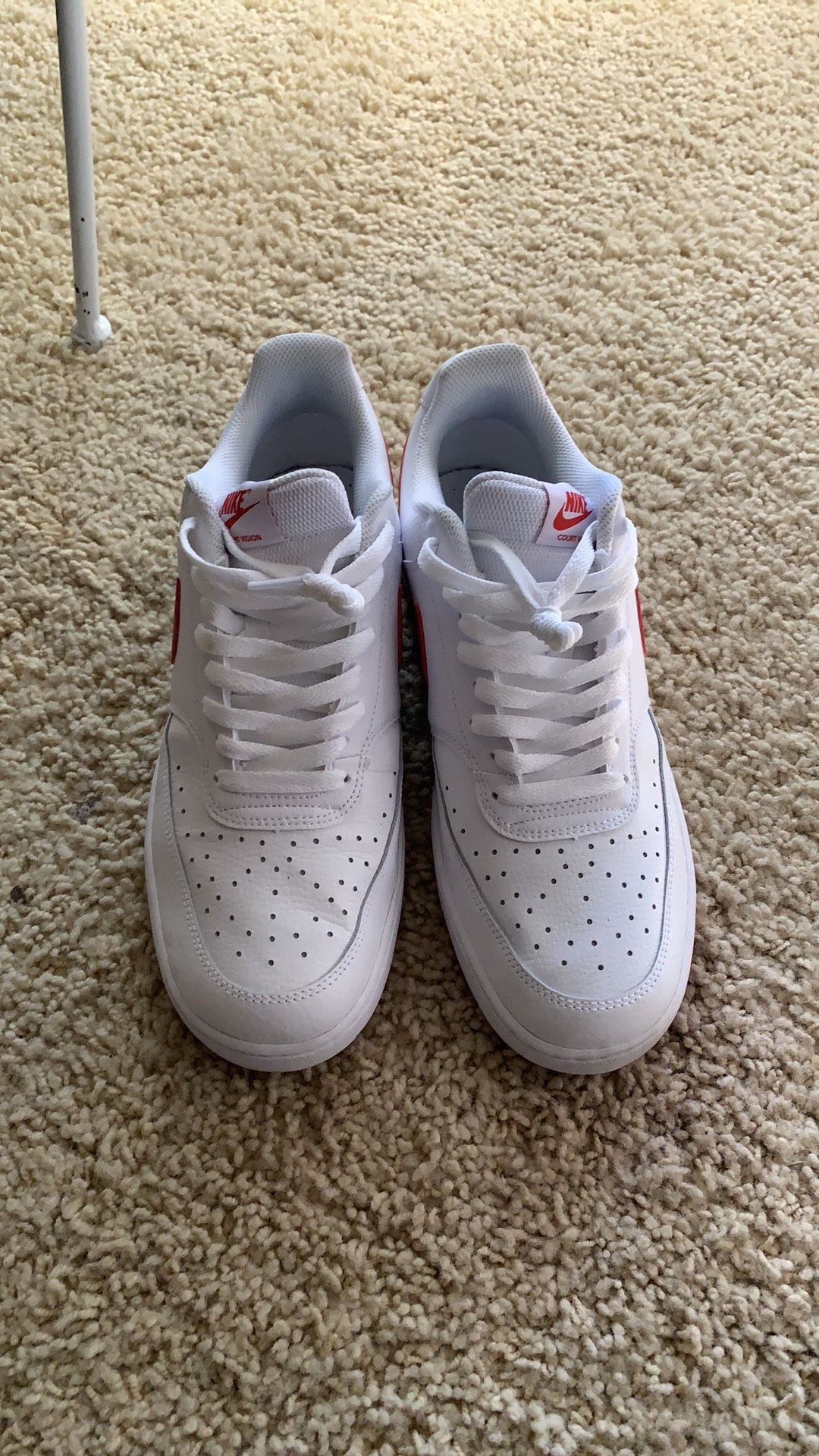 Nike Colors White And Red Size 10.5