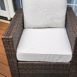 Outdoor Curb Chair