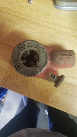 RIDGED pipe threader